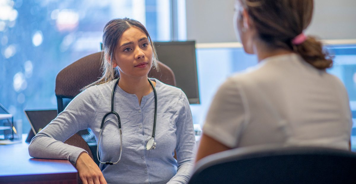 Female-patient-discussing-vulvar-pain-symptoms
