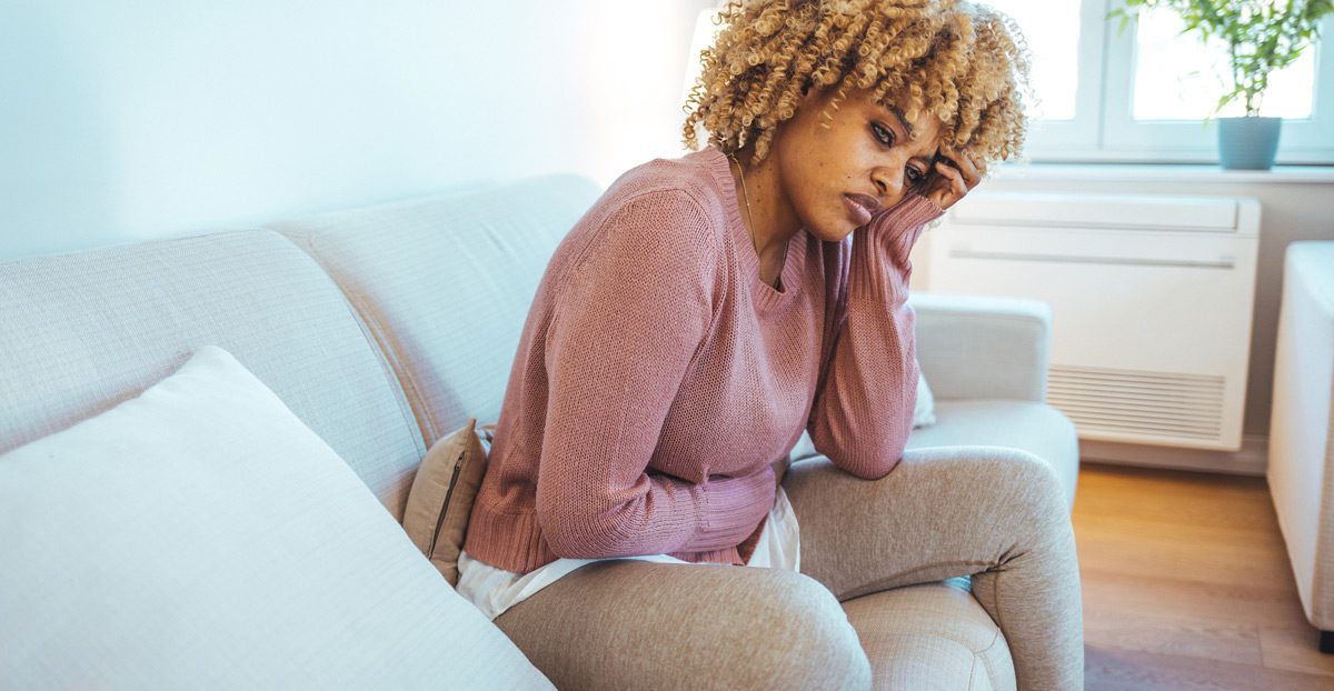 Woman-with-pain-in-pelvic-area